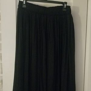 Medium Gap black pleated Midi skirt